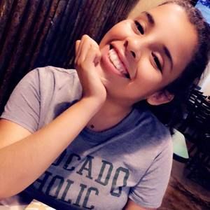 Meet your Posher, Karina